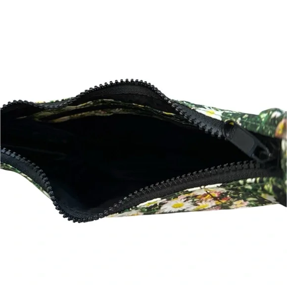 Baggu Mini Nylon Shoulder Bag in Daisy / Floral Purse Handbag - Picture 7 of 12